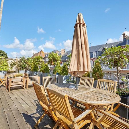 Luxurious 4 Bedroom Duplex, 200M From Place Morny Deauville Bagian luar foto