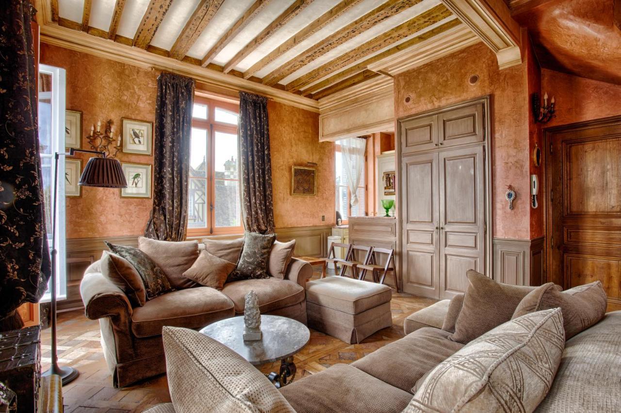 Luxurious 4 Bedroom Duplex, 200M From Place Morny Deauville Bagian luar foto